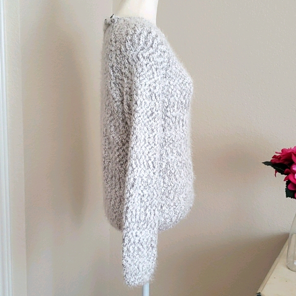 Soft and fuzzy Sweater Size Medium - Picture 2 of 6